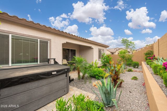 3272 W Peak View Road, Phoenix, AZ 85083