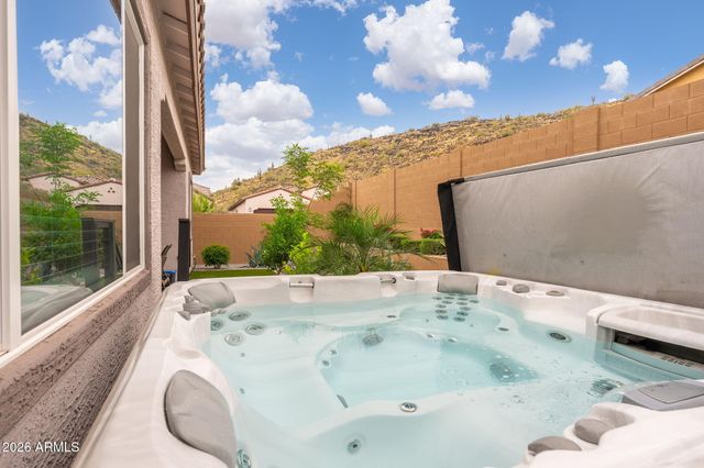 3272 W Peak View Road, Phoenix, AZ 85083