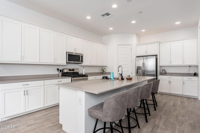 3272 W Peak View Road, Phoenix, AZ 85083