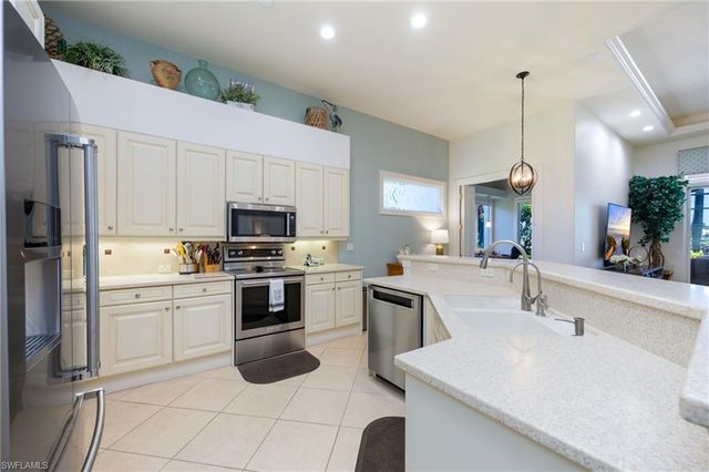 840 Villa Florenza DR, Naples, FL 34119