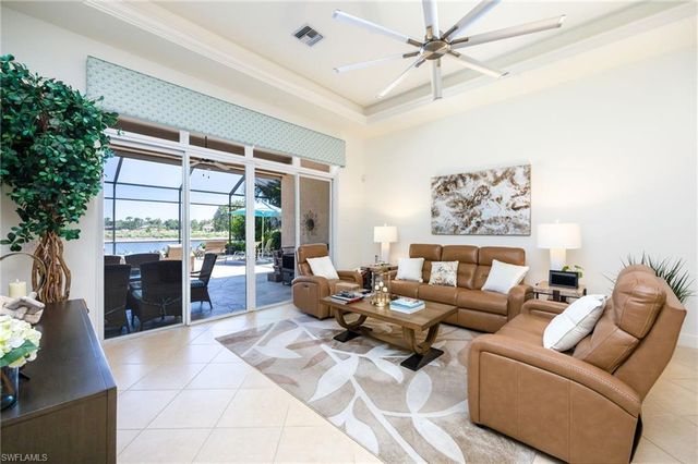 840 Villa Florenza DR, Naples, FL 34119
