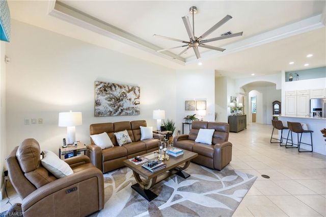 840 Villa Florenza DR, Naples, FL 34119