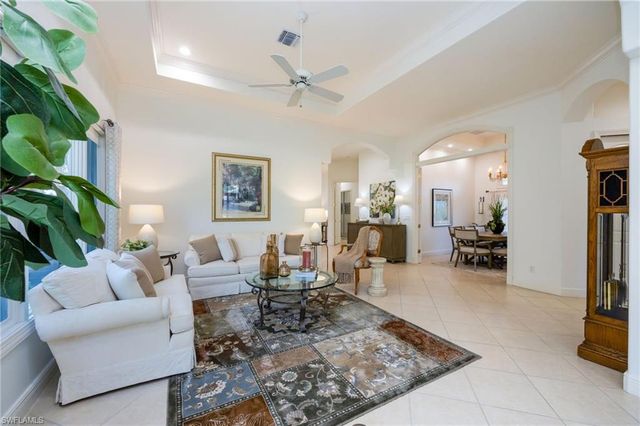840 Villa Florenza DR, Naples, FL 34119