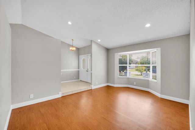1909 NW 80th Avenue, Margate, FL 33063