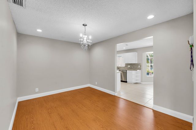 1909 NW 80th Avenue, Margate, FL 33063