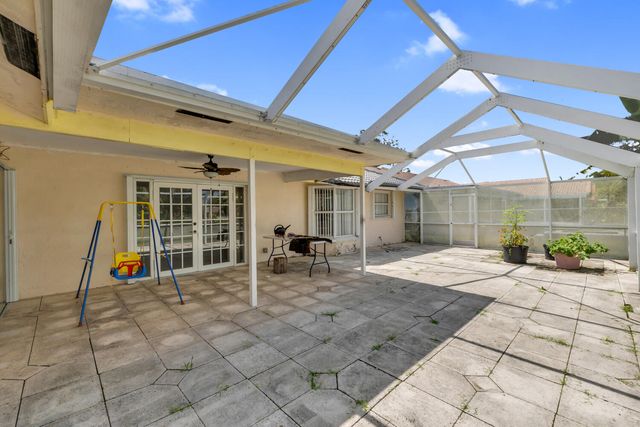1909 NW 80th Avenue, Margate, FL 33063