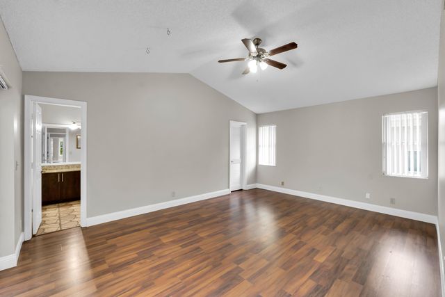 1909 NW 80th Avenue, Margate, FL 33063