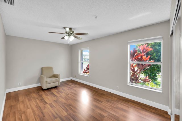 1909 NW 80th Avenue, Margate, FL 33063