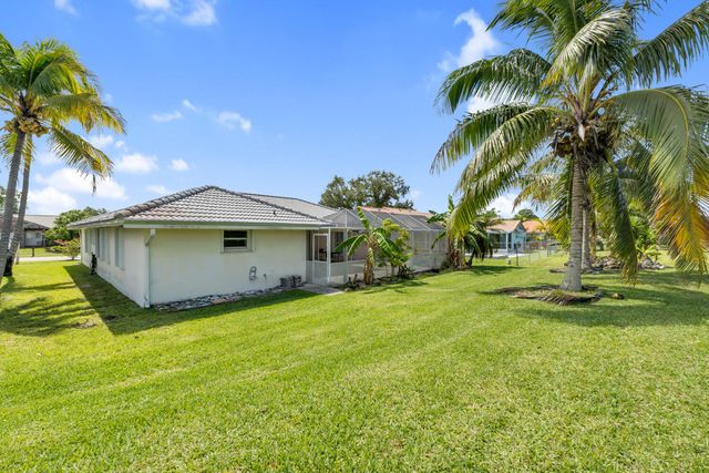 1909 NW 80th Avenue, Margate, FL 33063