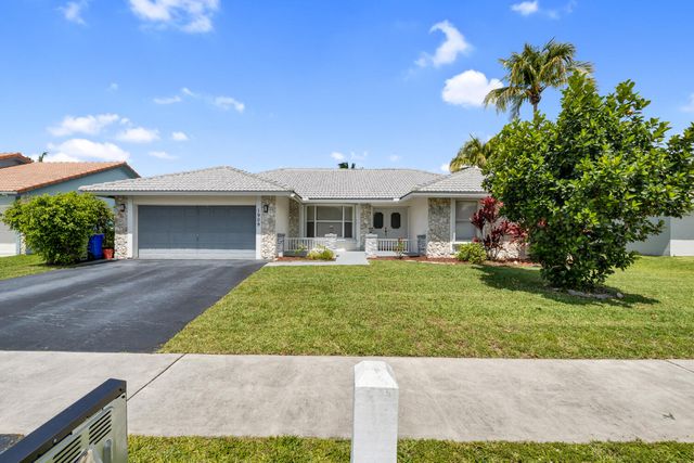 1909 NW 80th Avenue, Margate, FL 33063