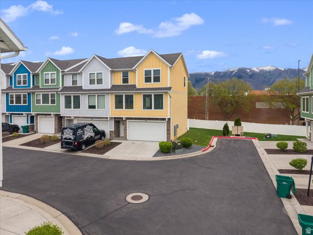 2504 N KNIGHTS LN, Layton, UT 84041