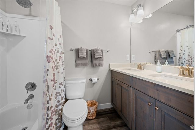 2504 N KNIGHTS LN, Layton, UT 84041