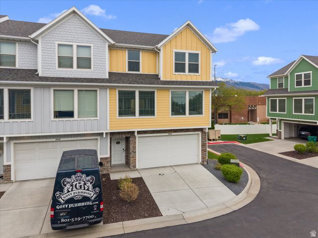 2504 N KNIGHTS LN, Layton, UT 84041