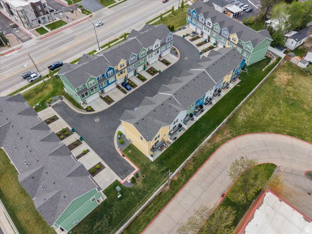 2504 N KNIGHTS LN, Layton, UT 84041