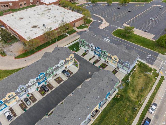 2504 N KNIGHTS LN, Layton, UT 84041