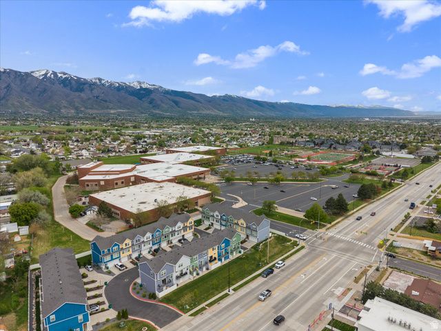 2504 N KNIGHTS LN, Layton, UT 84041
