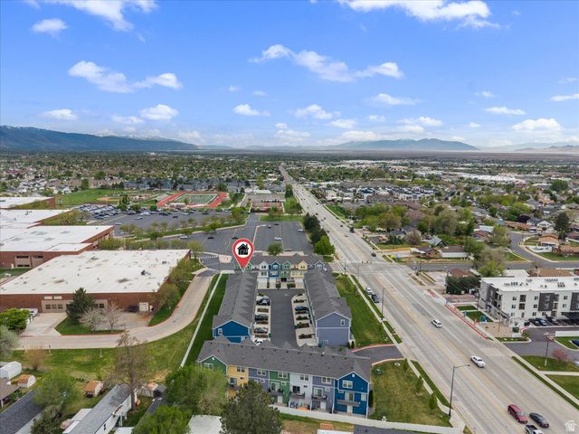 2504 N KNIGHTS LN, Layton, UT 84041
