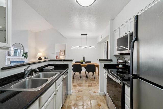 115 Reflections Drive 22, San Ramon, CA 94583