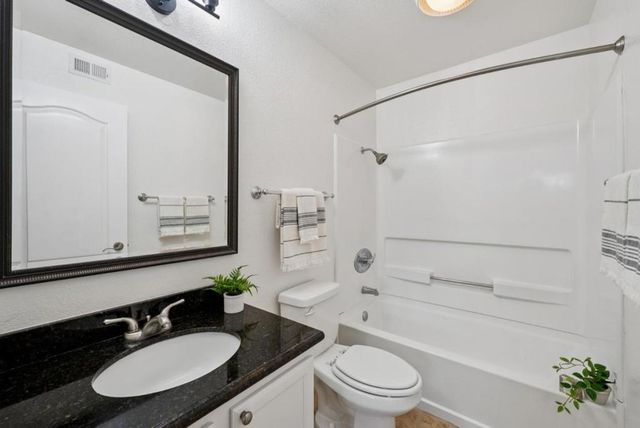 115 Reflections Drive 22, San Ramon, CA 94583