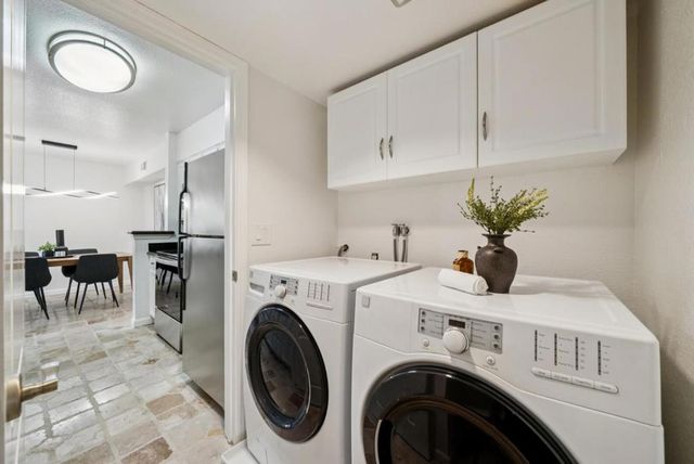 115 Reflections Drive 22, San Ramon, CA 94583