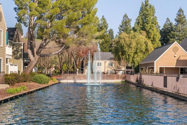 115 Reflections Drive 22, San Ramon, CA 94583