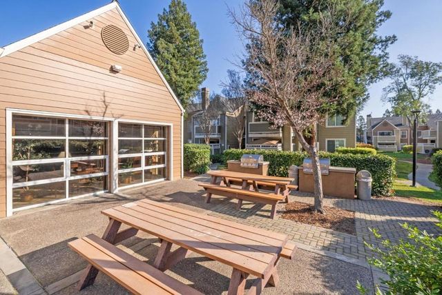 115 Reflections Drive 22, San Ramon, CA 94583