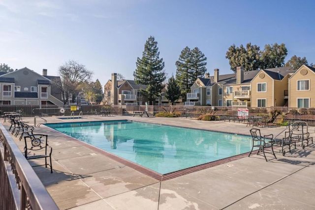 115 Reflections Drive 22, San Ramon, CA 94583