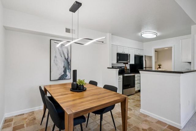 115 Reflections Drive 22, San Ramon, CA 94583