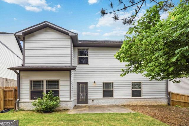 4830 Clarkstone Drive, Flowery Branch, GA 30542