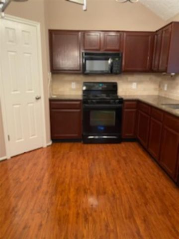12327 White River Drive, Tomball, TX 77375