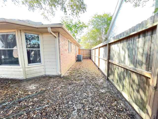 12327 White River Drive, Tomball, TX 77375