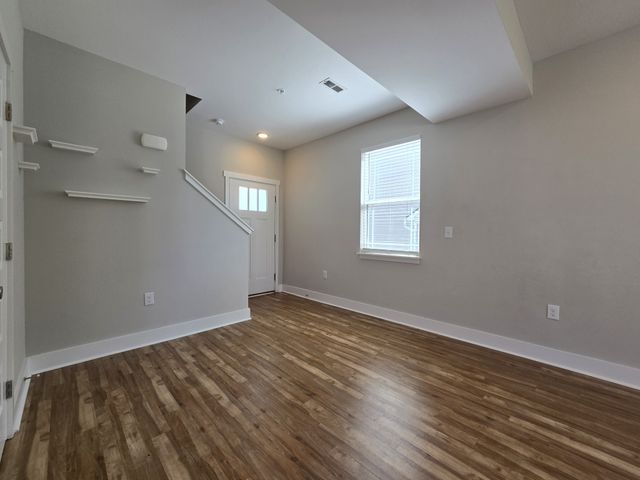 6006 Hillside Ln, Spring Hill, TN 37174