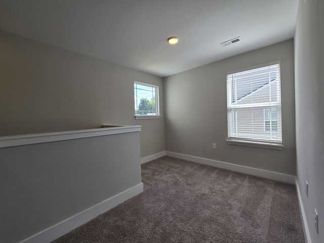 6006 Hillside Ln, Spring Hill, TN 37174