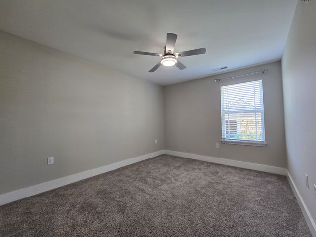 6006 Hillside Ln, Spring Hill, TN 37174