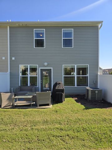 6006 Hillside Ln, Spring Hill, TN 37174