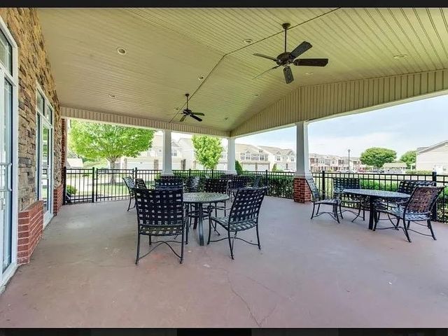 6006 Hillside Ln, Spring Hill, TN 37174