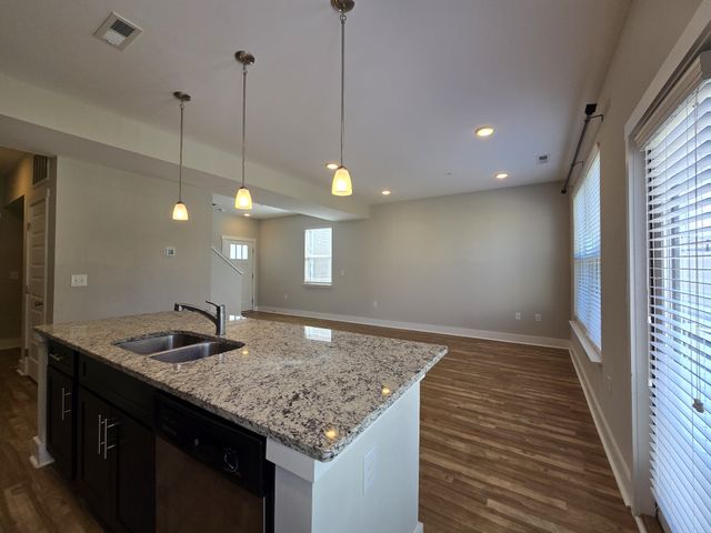6006 Hillside Ln, Spring Hill, TN 37174