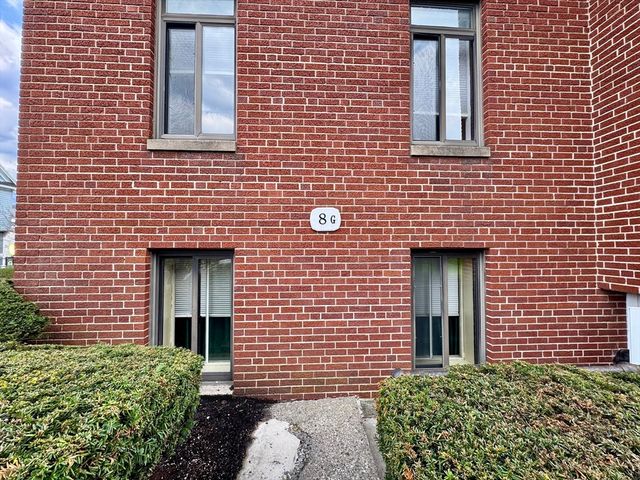 8 Ashland Street 8G, Worcester, MA 01609