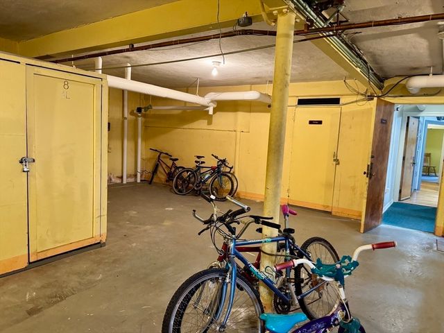 8 Ashland Street 8G, Worcester, MA 01609