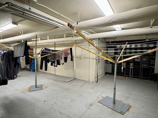8 Ashland Street 8G, Worcester, MA 01609