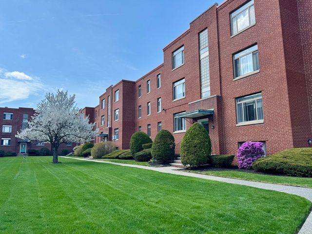 8 Ashland Street 8G, Worcester, MA 01609