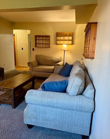 8 Ashland Street 8G, Worcester, MA 01609