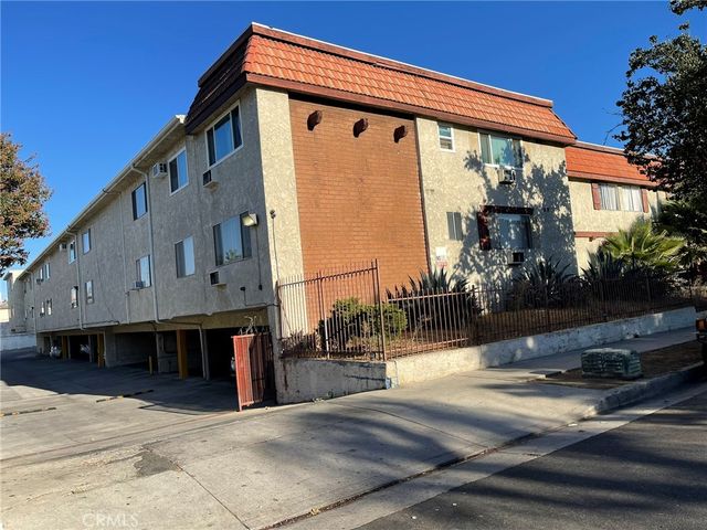 8800 Cedros Avenue 111, Panorama City, CA 91402