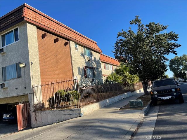 8800 Cedros Avenue 111, Panorama City, CA 91402