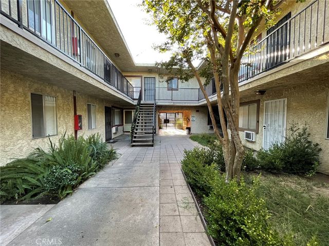 8800 Cedros Avenue 111, Panorama City, CA 91402
