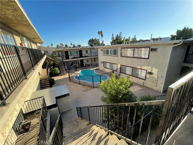 8800 Cedros Avenue 111, Panorama City, CA 91402