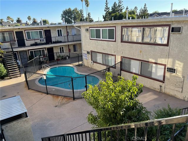 8800 Cedros Avenue 111, Panorama City, CA 91402