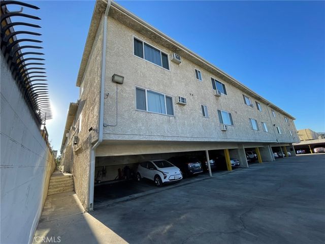 8800 Cedros Avenue 111, Panorama City, CA 91402