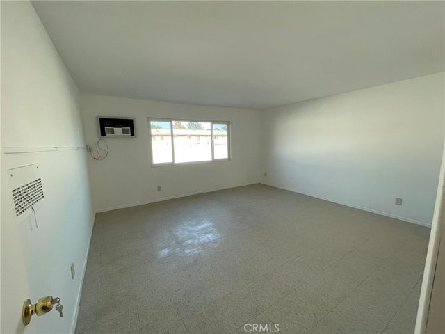 8800 Cedros Avenue 111, Panorama City, CA 91402