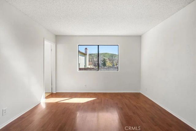 832 Chelsea Court, Simi Valley, CA 93065